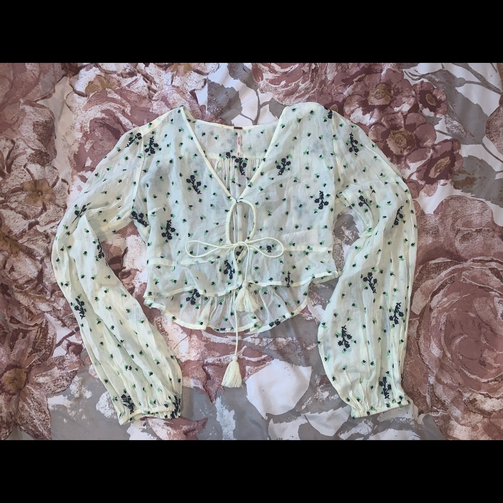 Never worn floral blouse